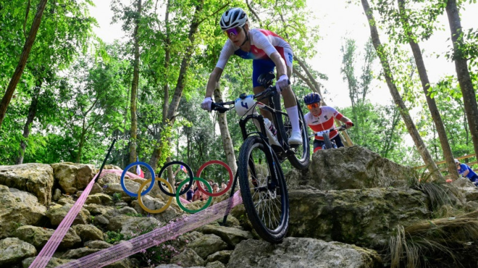 Francesa Pauline Ferrand-Prévot é ouro no ciclismo montain bike dos Jogos de Paris