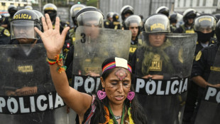 La presidenta de Perú pide que las protestas en Lima sean en paz y calma