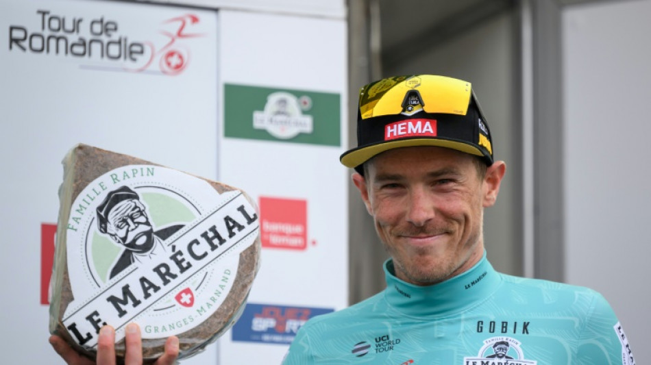 'Unbelievably beautiful' Dennis climbs closer to Tour de Romandie title