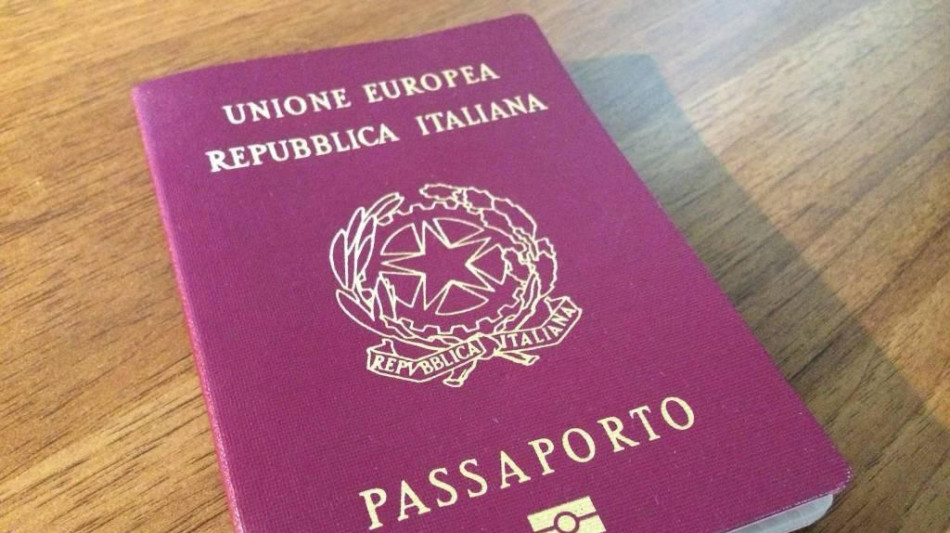 La commissione Ue lancia proposta di passaporti digitali