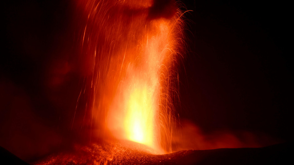 Etna: studio, così il magma si fa strada verso la superficie