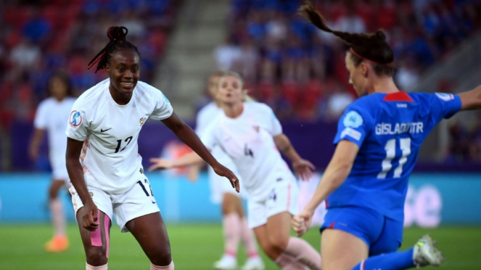 Euro: les Bleues accrochées, le joker Malard abat ses cartes