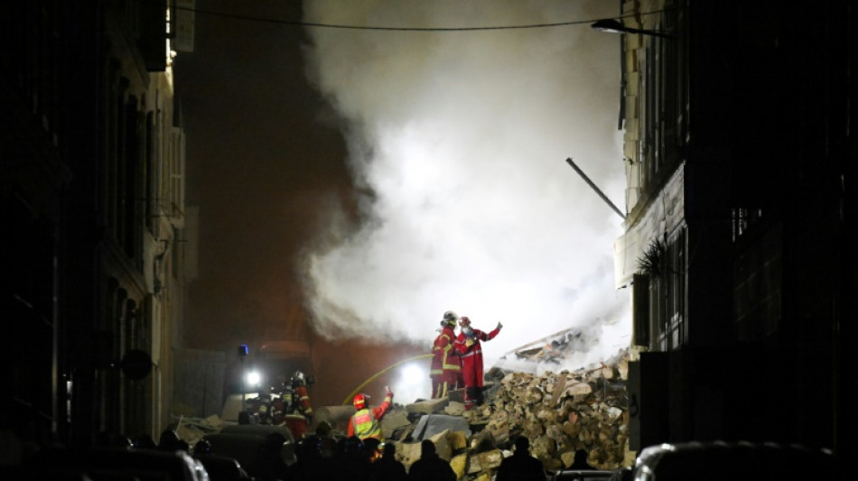 Edificio se derrumba en Marsella y deja al menos cinco heridos