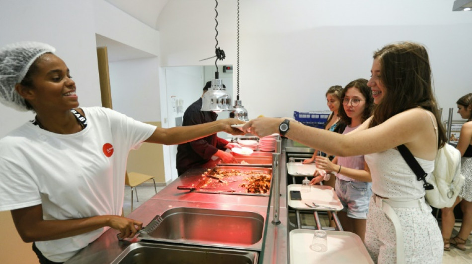 Budget: la commission des Finances adopte les repas à un euro pour tous les étudiants