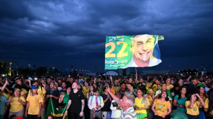 Bolsonaro y Lula cierran campaña en víspera de balotaje en Brasil