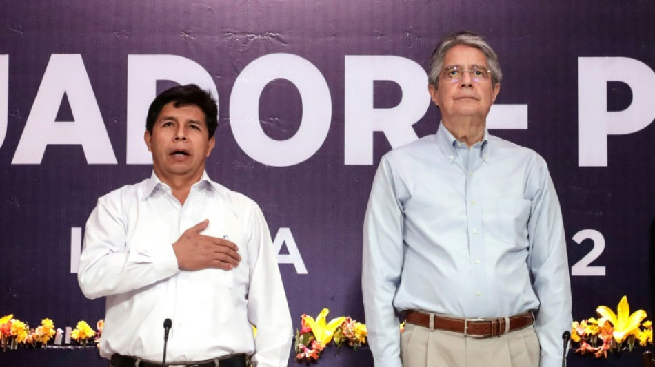 Presidentes de Perú y Ecuador fomentan desarrollo en zona fronteriza