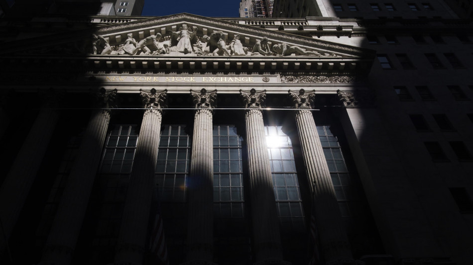 Wall Street in calo con attacco Iran, Nasdaq -2,12%