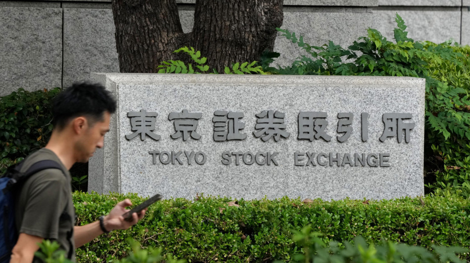 Borsa: Tokyo, apertura in forte calo (-2,18%)