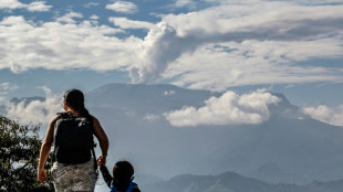 Menace d'éruption du Nevado del Ruiz en Colombie: premières évacuations préventives