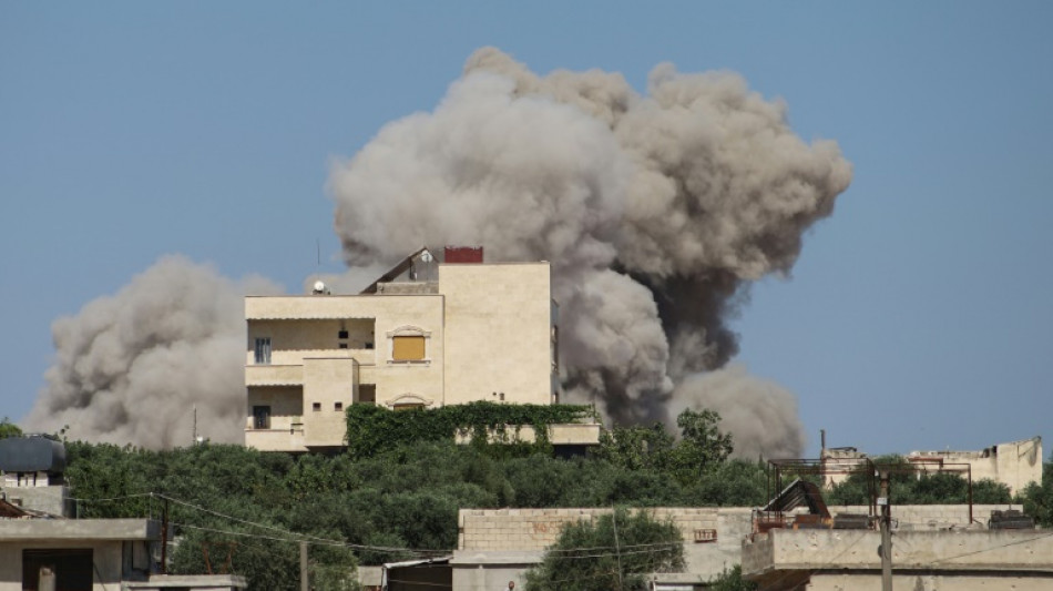 Al menos 13 muertos en bombardeo ruso en provincia siria controlada por rebeldes