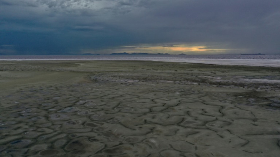 Sécheresse aux Etats-Unis: le Grand Lac Salé d'Utah à son plus bas historique