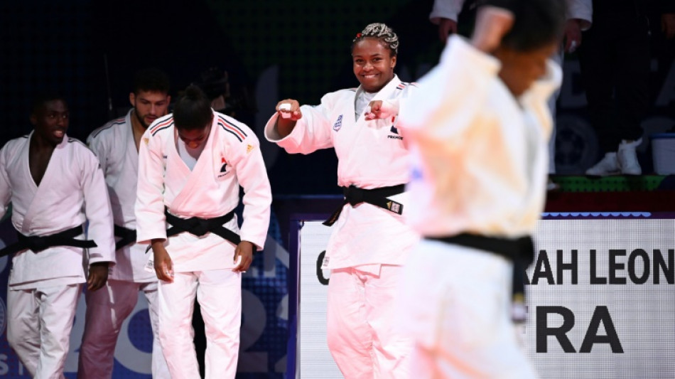 Mondiaux de judo: l'équipe de France en argent dans l'épreuve par équipes mixte