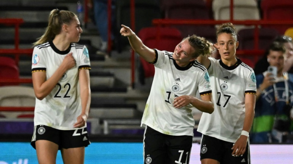 Euro féminin: l'Allemagne impressionne en corrigeant le Danemark 4-0