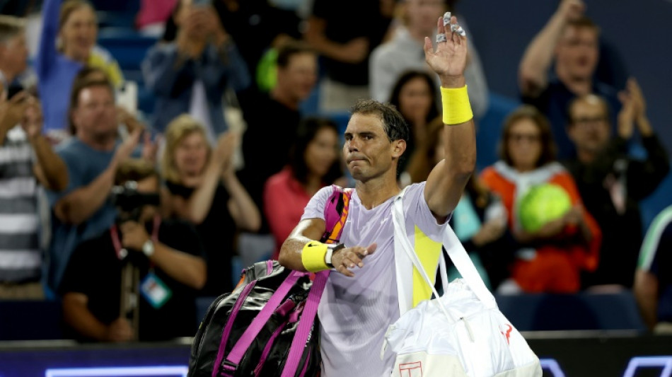 Nadal pincha en su regreso en Cincinnati; Swiatek debuta con fuerza