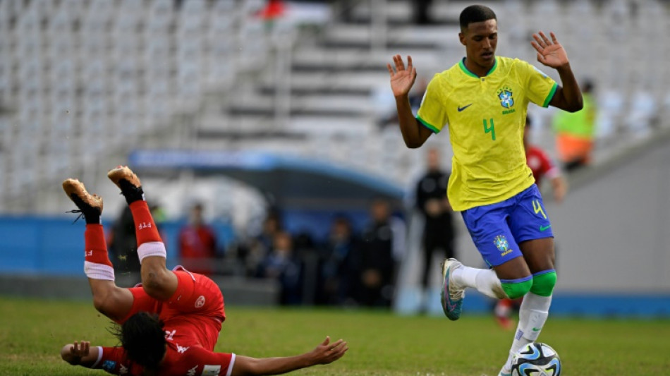 CBF denuncia racismo contra zagueiro Robert Renan no Mundial Sub-20 na Argentina