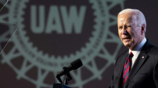 El poderoso sindicato del automóvil UAW de EEUU pide votar por Biden