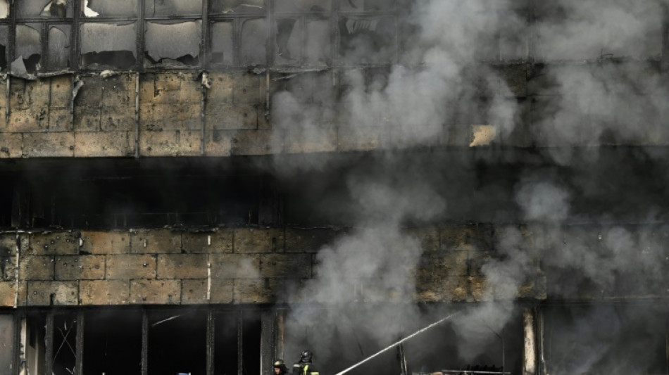 Un incendio en edificio de oficinas de Moscú deja dos heridos