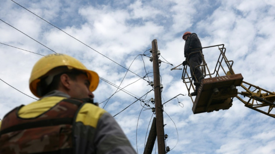 Le travail de Sisyphe des électriciens du Donbass face à une Russie offensive