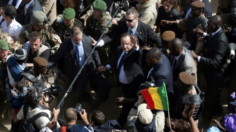 Acclamée, puis vilipendée: autopsie de 9 ans d'intervention de la France au Mali