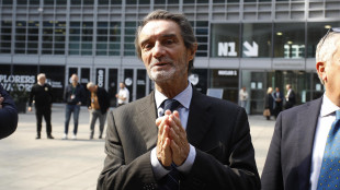 Attilio Fontana, Bossi non si tocca, non scherziamo