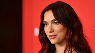 La estrella del pop Dua Lipa denuncia en Instagram el "genocidio" en Gaza