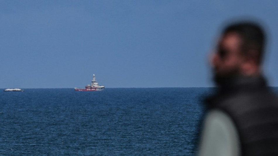 Barco humanitario español ya es visible desde la costa de Gaza