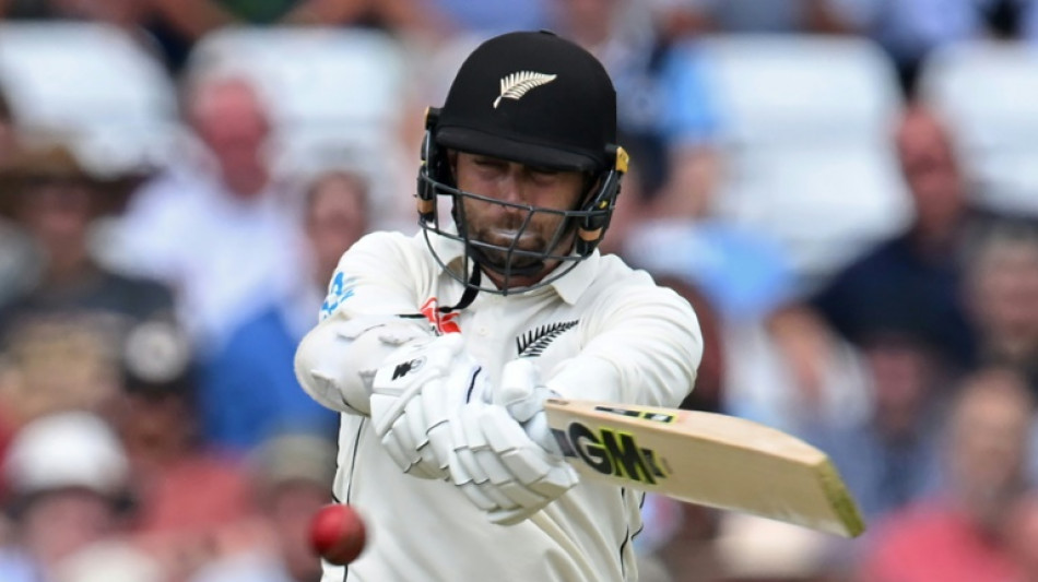 England fight back against New Zealand in second Test