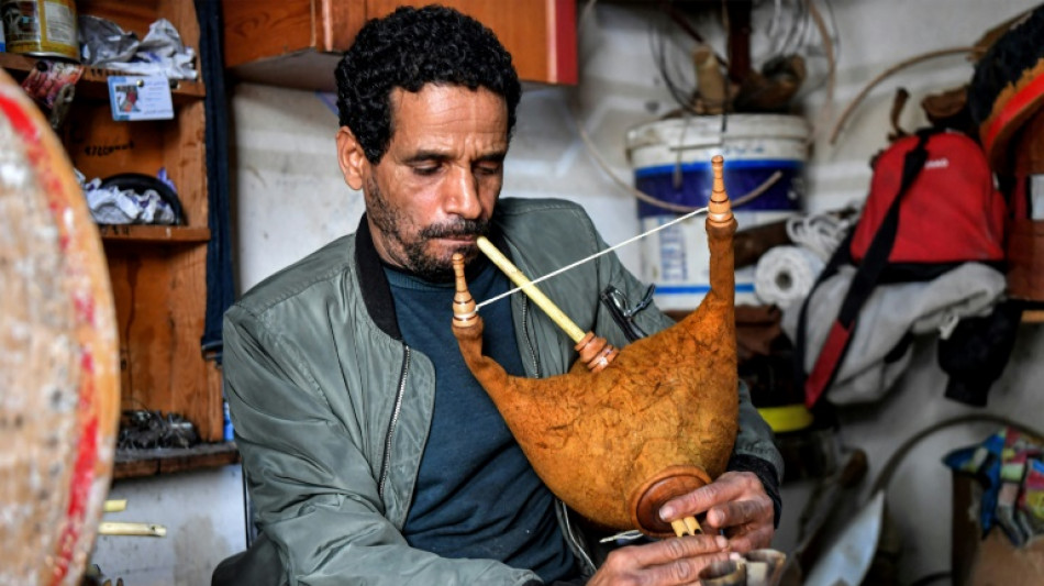 Le mezoued, la cornemuse tunisienne, trouve un nouveau souffle