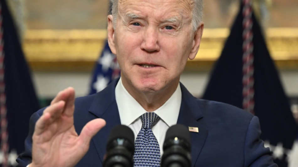 Biden fera "tout ce qui est nécessaire" pour que les banques restent "solides"