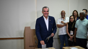 Presidente dominicano reelecto para un segundo mandato marcado por Haití