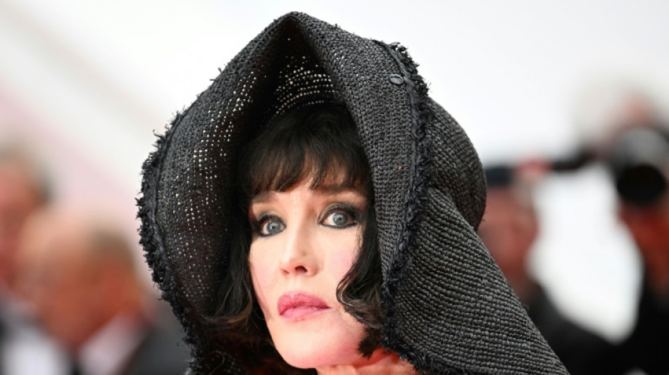 Fraude fiscale: Isabelle Adjani condamnée à 2 ans de prison avec sursis et 250.000 euros d'amende