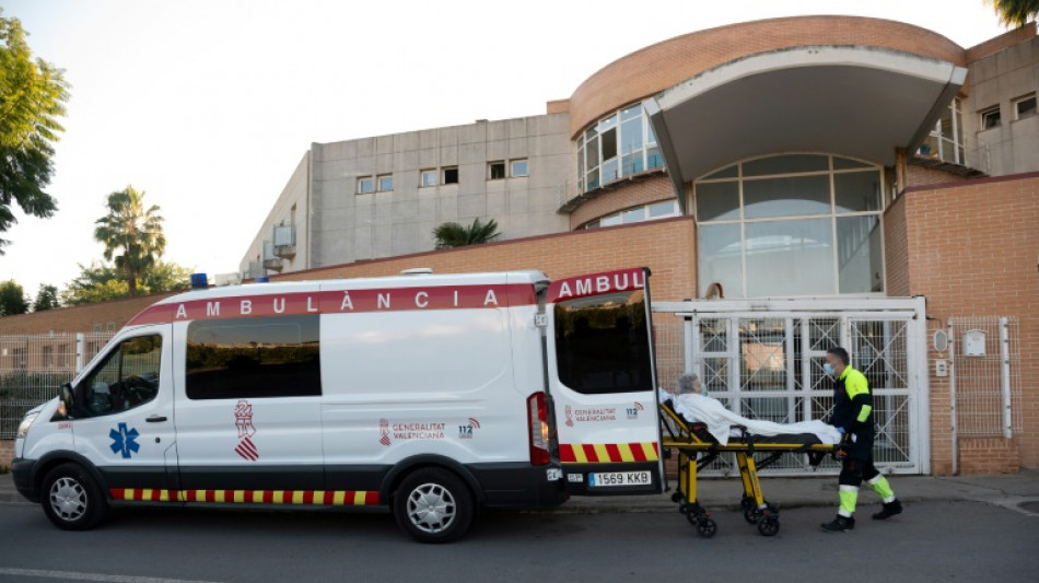 Ascienden a 8 los muertos en el incendio de una residencia de ancianos en España