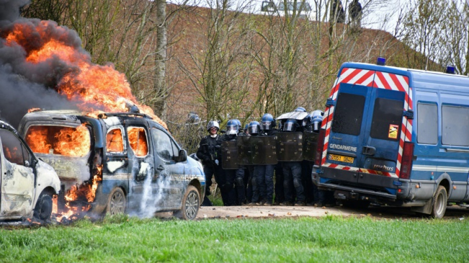 Fresh clashes rock France as protests shift to water dispute