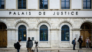 Le "tueur de DRH" Gabriel Fortin dans le box des accusés à Valence