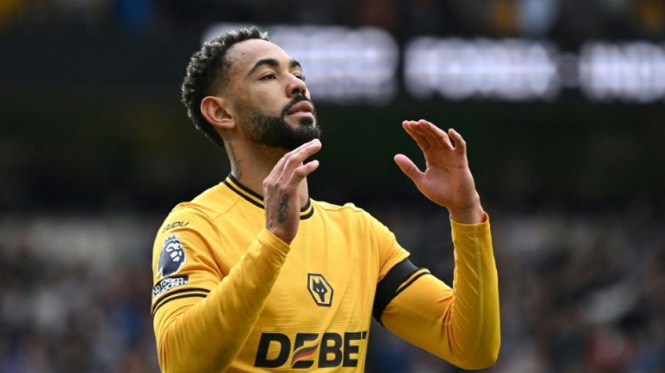 Ban for Wolves striker Cunha cut after offer to buy new glasses for security guard