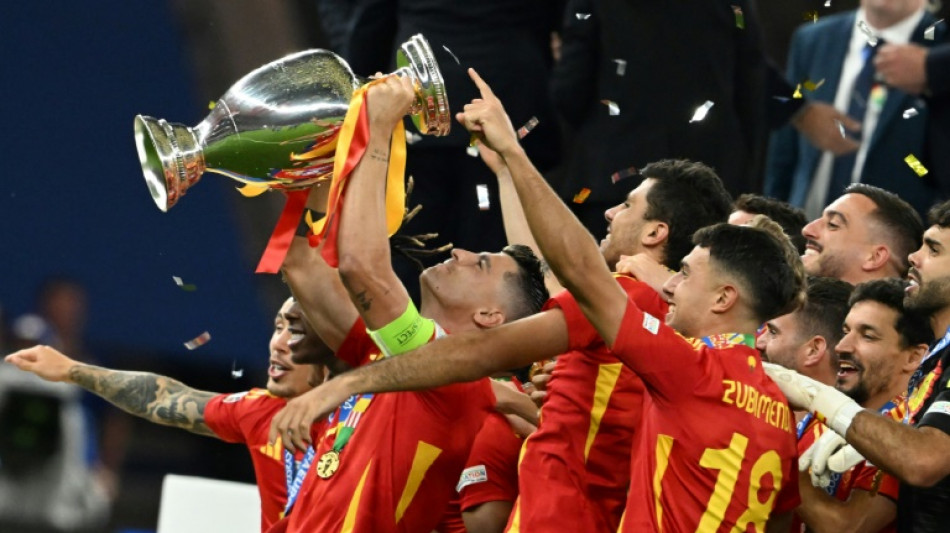 Euro-2024: l'Espagne attend ses héros, l'Angleterre pleure ses perdants