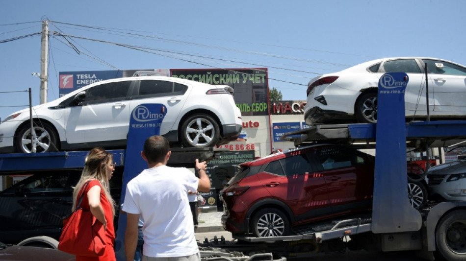 De EEUU a Rusia, el lucrativo comercio de coches de ocasión en Armenia