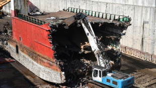 Dans l'ouest de la France, le recyclage de vieux navires en plein essor