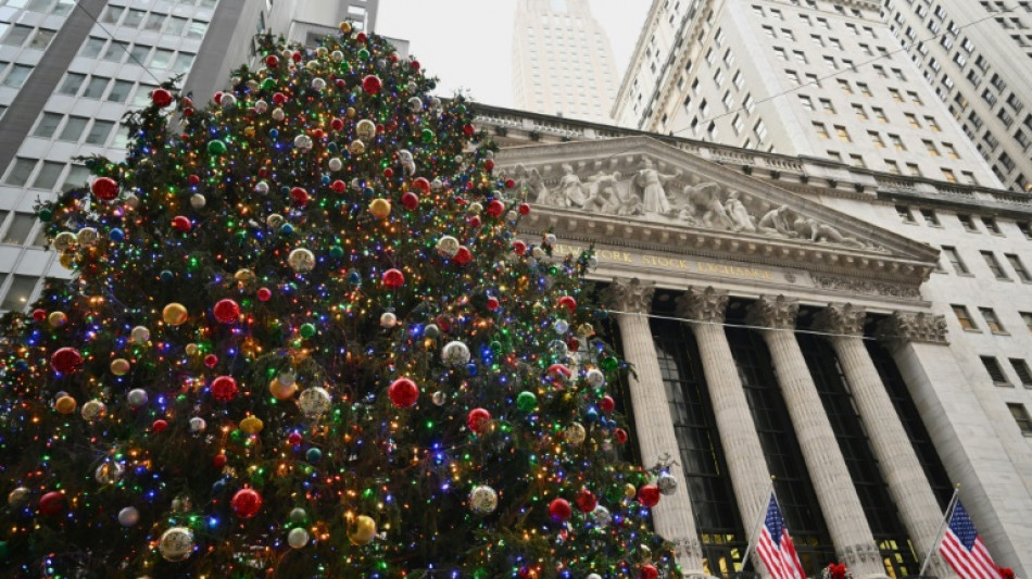 Wall Street finit en ordre dispersé: nouveau record pour le Dow Jones 