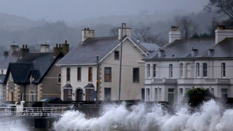 Sturm "Eowyn" richtet in Irland und Großbritannien Verwüstungen an