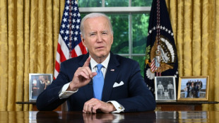 Biden se félicite d'avoir évité un "catastrophique" défaut de paiement américain