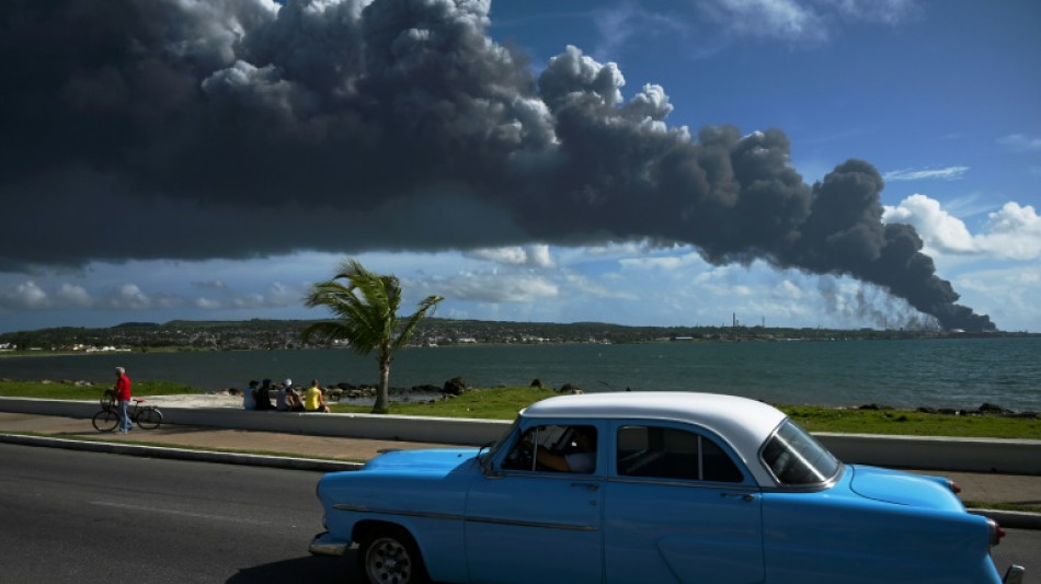 Cuba: au moins un mort dans le gigantesque incendie d'un dépôt pétrolier