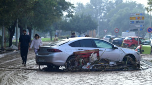 Residentes atónitos y rescatistas desbordados ante las inundaciones en España