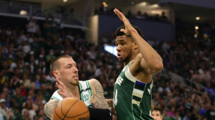 NBA: Theis und Boston erzwingen Entscheidungsspiel