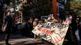 Australia revela un plan para recortar el número de inmigrantes