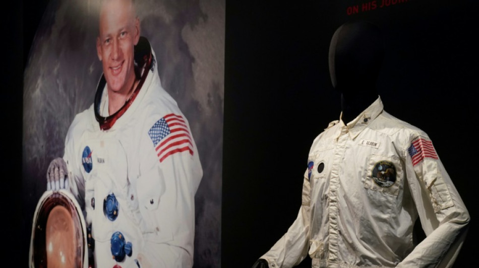 La veste de Buzz Aldrin pendant Apollo 11 vendue 2,7 millions de dollars