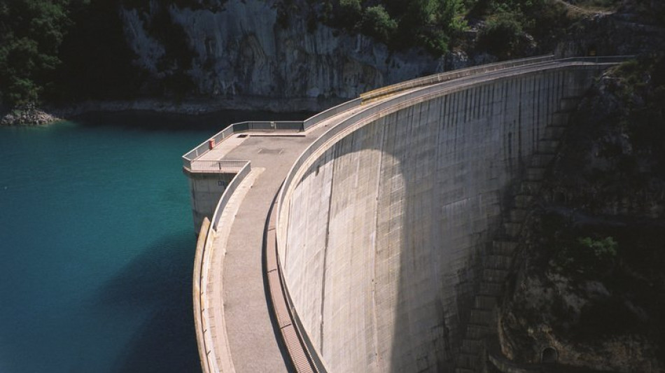 Indisponibilités nucléaires: EDF prié de débrider barrages et éoliennes