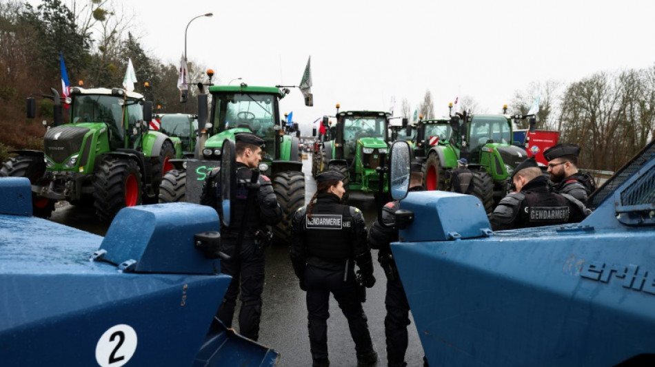 Los agricultores recrudecen su pulso pese a las concesiones de la UE