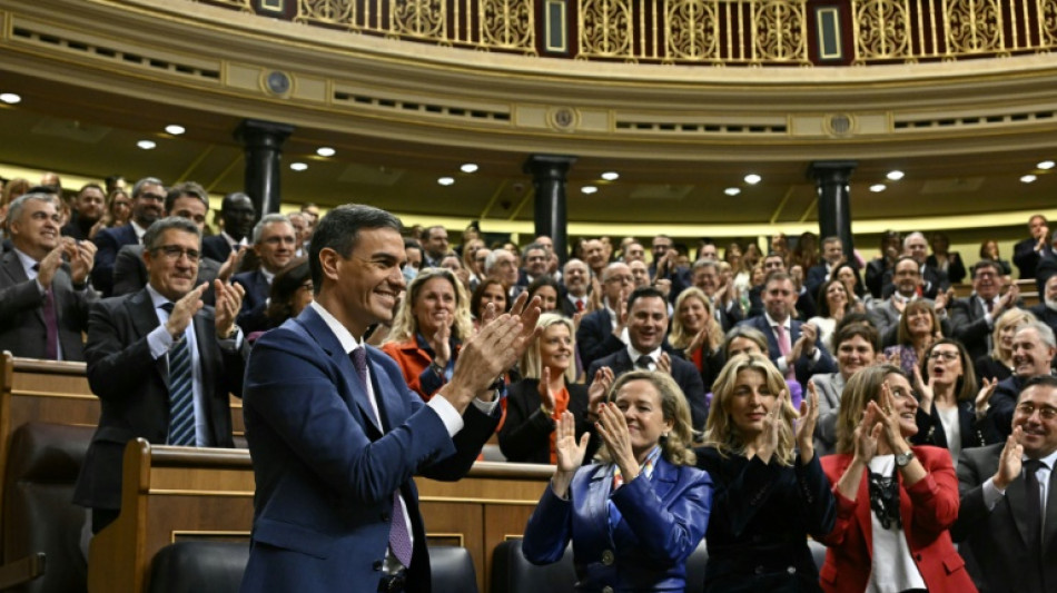 Un gobierno de perfil político en España para una legislatura complicada