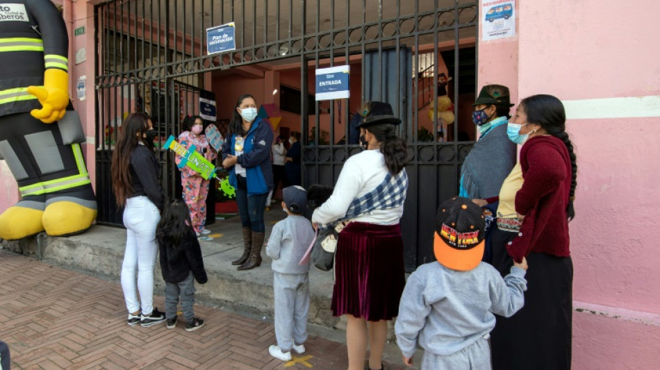 Ecuador empezó a vacunar contra el covid-19 a niños de tres y cuatro años